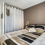 3 Bedroom Cozy In *