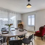 3 Bedroom Cozy In Ferienhaus *